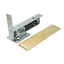 [LOC-11BR] BISAGRA MECANICA PARA PISO DOBLE ACCION DE VAIVEN LATON BRILLANTE CON TORNILLOS (2 PZAS)