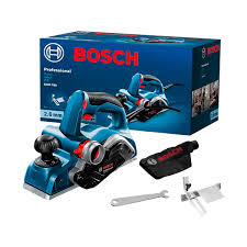 [BOS-15A9-0G0] CEPILLO ELECTRICO PARA MADERA 3.1/4" 700 W 16500 RPM CON LLAVE GUIA Y BOLSA PARA POLVO (GHO 700)