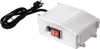 [TRU-102709] CAJA DE CONTROL PARA BOMBA TIPO BALA 1 HP, TRUPER